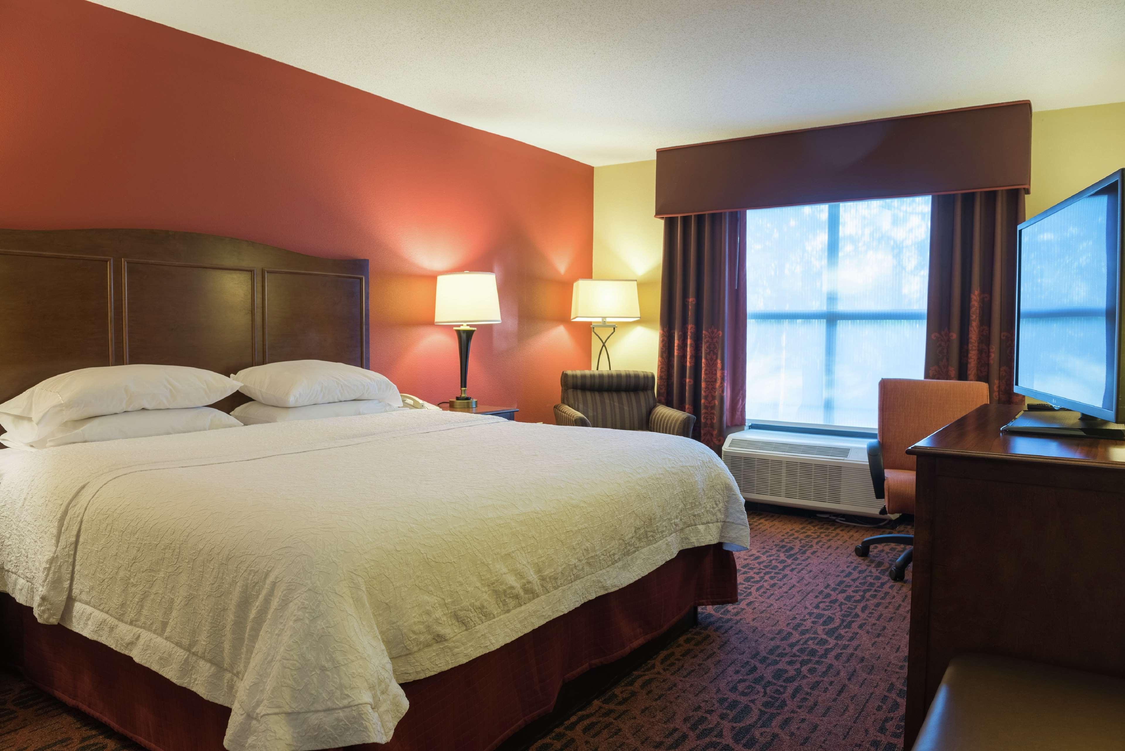 Hampton Inn & Suites Tampa-North Экстерьер фото