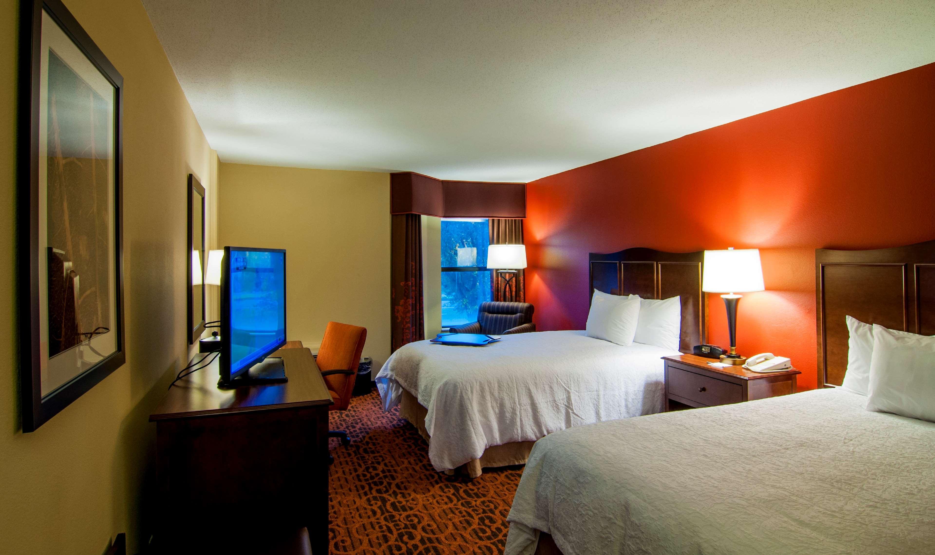 Hampton Inn & Suites Tampa-North Экстерьер фото