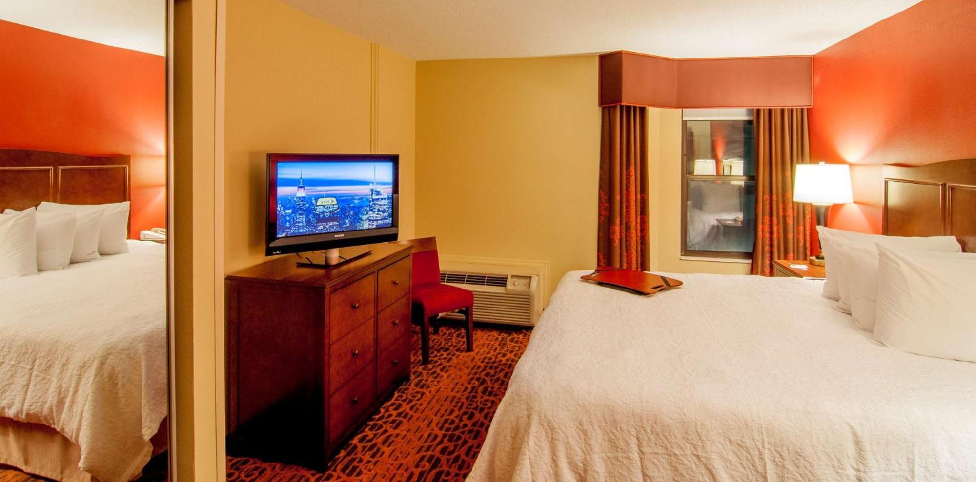 Hampton Inn & Suites Tampa-North Экстерьер фото