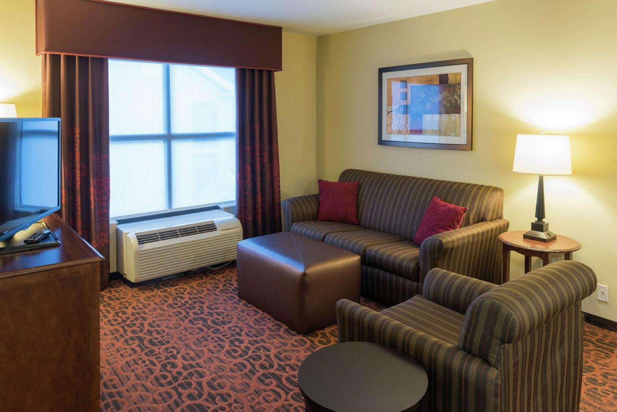Hampton Inn & Suites Tampa-North Экстерьер фото