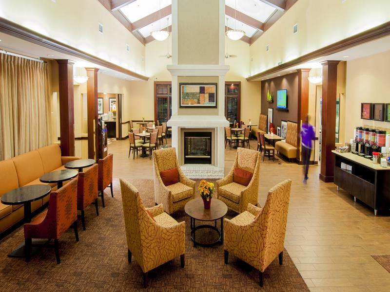 Hampton Inn & Suites Tampa-North Экстерьер фото